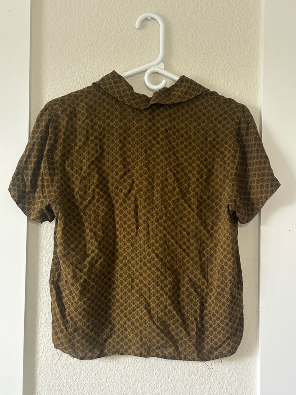 Urban Outfitters Brown Geometric Short-Sleeve Button-Up Shirt - Picture 2 of 5